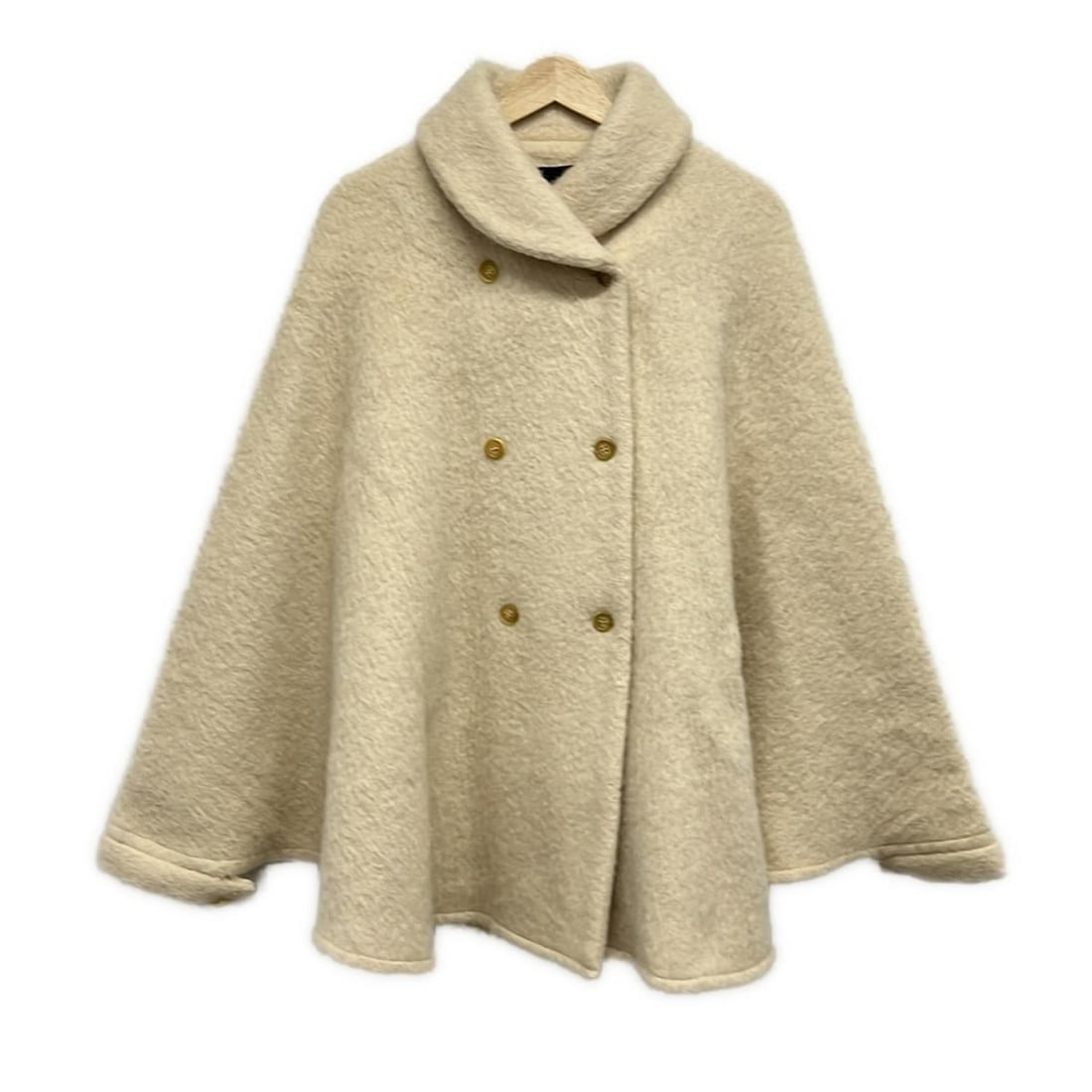 Auth ETRO - Cream Womens Poncho: Auth ETRO - Cream Womens Poncho Condition: Pre-owned - Good Brand: ETRO Style: Poncho Color: Cream Outer Shell Material: Please see the photo of the quality tag ConditionRank: 5 Departmen