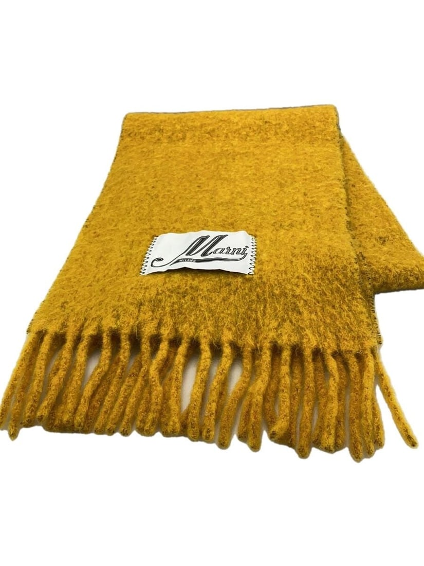 MARNI Scarf yellow Plain Mens ASZC0005A0: MARNI Scarf yellow Plain Mens ASZC0005A0 UTW918 Condition: Pre-owned Brand: MARNI Country: Japan SN: MOR_0820 Size: NA Size Type: Normal Style: NA Type: NA Material: NA