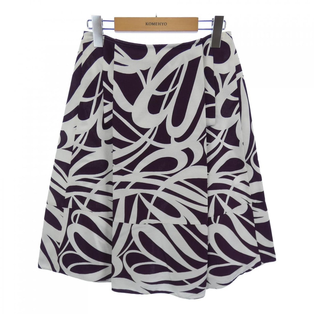 Authentic Marni MARNI Skirt #241-003-646-6172: Authentic Marni MARNI Skirt #241-003-646-6172 Condition: Pre-owned Brand: Marni Style: SKIRT Color: White Brown See-through Material: See Image Gender: Ladies Size: 38 Size Type: