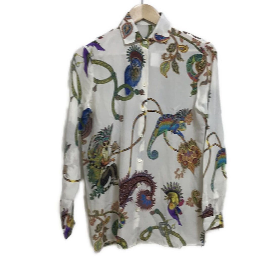 Auth ETRO - White Green Multi: Auth ETRO - White Green Multi Womens Blouse Condition: Pre-owned - Good Brand: ETRO Style: Blouse Color: White, Green, Multi Material: Please see the photo of the quality tag ConditionRank: 6