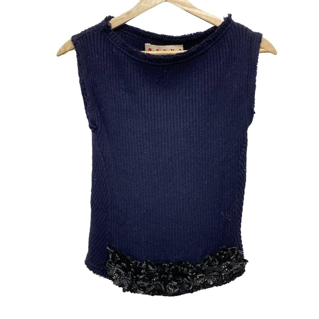 Auth MARNI - Dark Navy Black: Auth MARNI - Dark Navy Black Womens Sweater Condition: Pre-owned - Good Brand: MARNI Style: Sweater Color: Dark Navy, Black Material: Please see the photo of the quality tag ConditionRank: 6 <