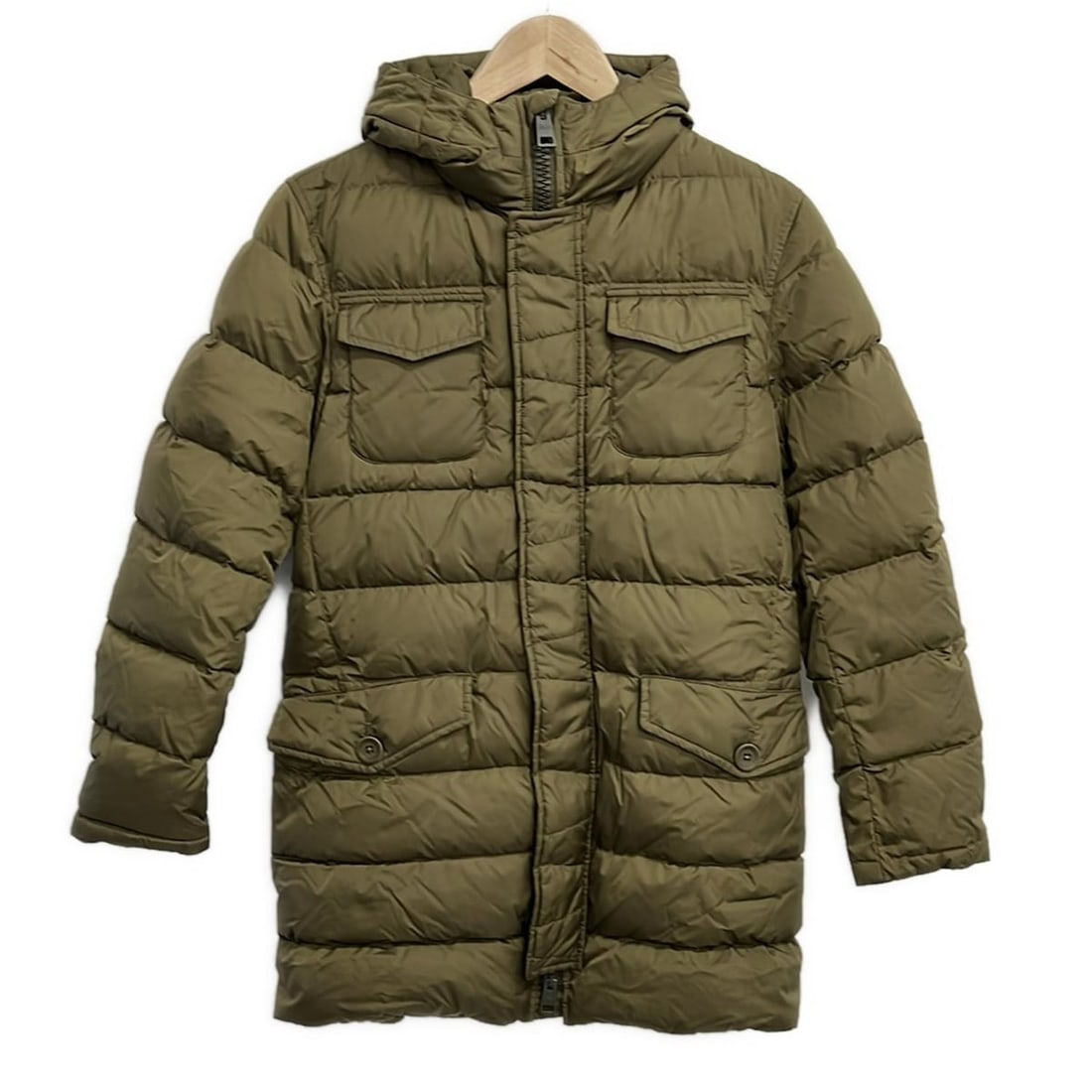 Auth HERNO PI0191U-12004 Olive(Khaki) Mens Down: Auth HERNO PI0191U-12004 Olive(Khaki) Mens Down Jacket Condition: Pre-owned - Good Brand: HERNO Style: Down Jacket Color: Olive(Khaki) Outer Shell Material: Please see the photo of the quality tag