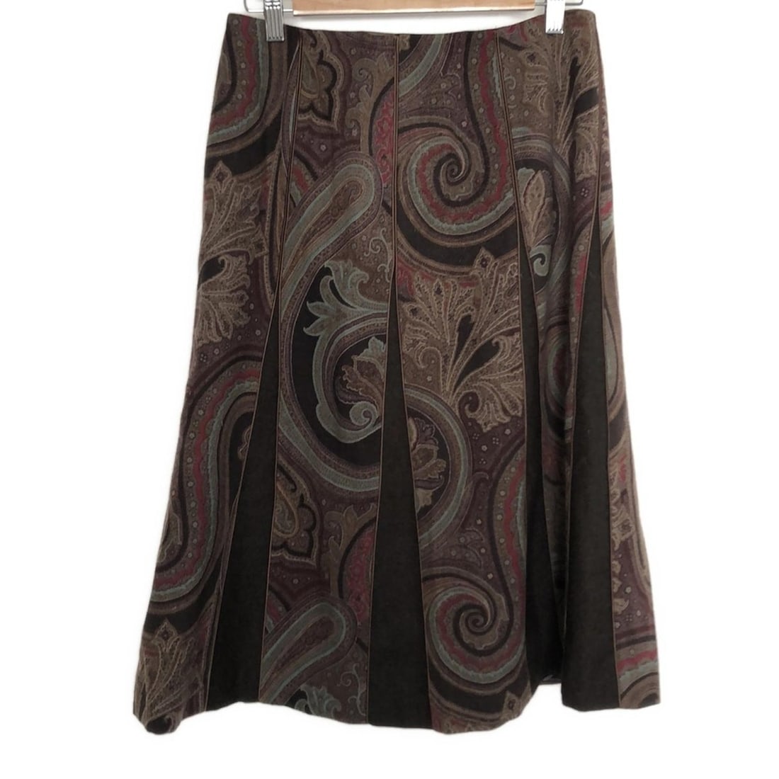 Auth ETRO - Dark Brown Beige: Auth ETRO - Dark Brown Beige Multi Womens Skirt Condition: Pre-owned - Good Brand: ETRO Style: Skirt Color: Dark Brown, Beige, Multi Material: Please see the photo of the quality tag ConditionRank