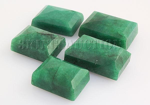 176.49ctw Faceted Loose Emerald Beryl Gemstone Lot of 5: 176.49ctw Faceted Loose Emerald Beryl Gemstone Lot of 5 **|**|** Mix Sizes Emerald Shape Faceted Emerald Beryl Loose Gemstone ; MSRP: $1400