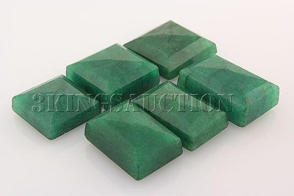 174.43ctw Faceted Loose Emerald Beryl Gemstone Lot of 6: 174.43ctw Faceted Loose Emerald Beryl Gemstone Lot of 6 **|**|** Mix Sizes Emerald & Square Shape Faceted Emerald Beryl Loose Gemstone ; MSRP: $1300
