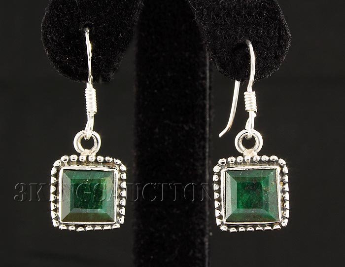 EMERALD BERYL 24.64CTW MINI SILVER HOOK EARRING: EMERALD BERYL 24.64CTW MINI SILVER HOOK EARRING **|**|** 9X9MM CUTE SQUARE SHAPE EMERALD BERYL STERLING SILVER HOOK EARRING ; MSRP: $300