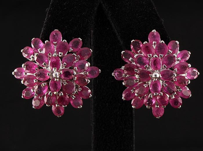 Flower Cluster 8.64g Sterling Silver Ruby Earring 8.96c: Flower Cluster 8.64g Sterling Silver Ruby Earring 8.96ctw **|**|** Natural Ruby Corrundum Gemstone 28pcs Oval 5x3mm in Silver Earring; Size: 0.91 inches ; MSRP: $1100