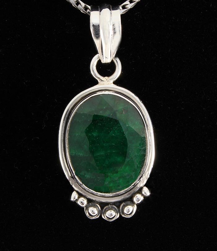 EMERALD BERYL 31.95CTW STERLING SILVER PENDANT: EMERALD BERYL 31.95CTW STERLING SILVER PENDANT **|**|** 17X14MM OVAL SHAPE EMERALD BERYL BEZEL TYPE SILVER PENDANT ; MSRP: $400
