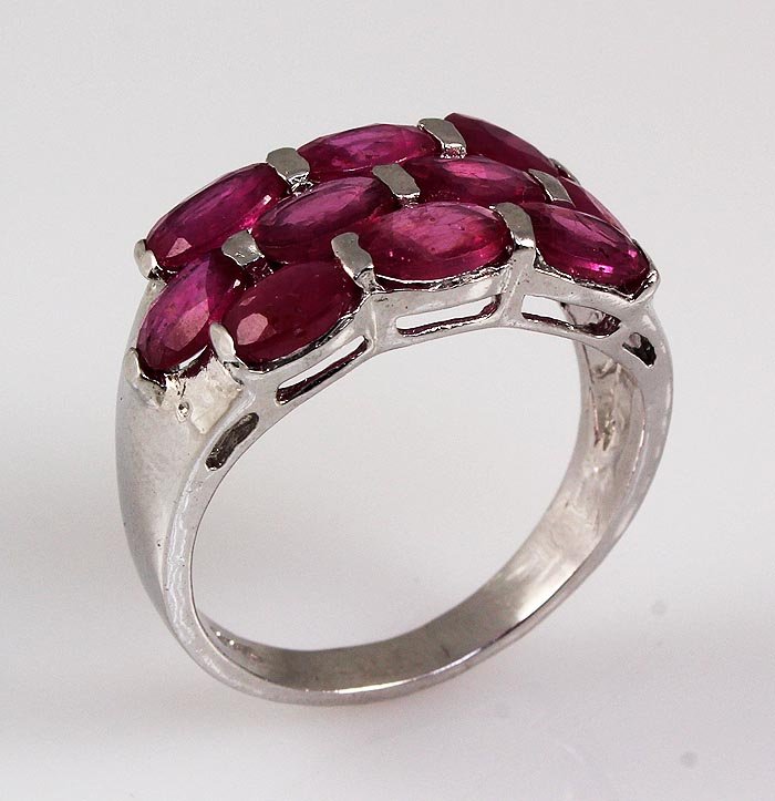 6.00ctw Pink Ruby Sterling Silver Ladies Ring 3.82g: 6.00ctw Pink Ruby Sterling Silver Ladies Ring 3.82g **|**|** Natural Ruby Corrundum Gemstone 10pcs Oval 6x4mm in Silver Ring; Size: 8 ; MSRP: $600