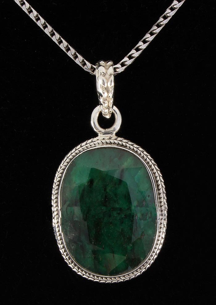 EMERALD BERYL 33.67CTW STERLING SILVER PENDANT: EMERALD BERYL 33.67CTW STERLING SILVER PENDANT **|**|** 20X15MM OVAL SHAPE EMERALD BERYL STERLING SILVER PENDANT ; MSRP: $400