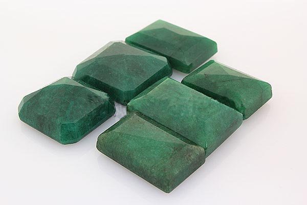 193.20ctw Faceted Loose Emerald Beryl Gemstone Lot of 6: Mix Sizes Emerald & Square Shape Faceted Emerald Beryl Loose Gemstone