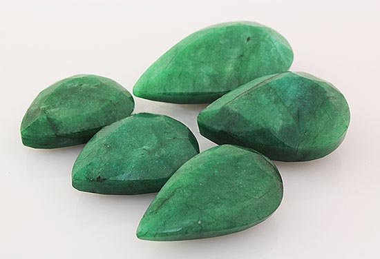 180.75ctw Faceted Loose Emerald Beryl Gemstone Lot of 5: 180.75ctw Faceted Loose Emerald Beryl Gemstone Lot of 5 **|**|** Mix Sizes Pear Shape Faceted Emerald Beryl Loose Gemstone ; MSRP: $500