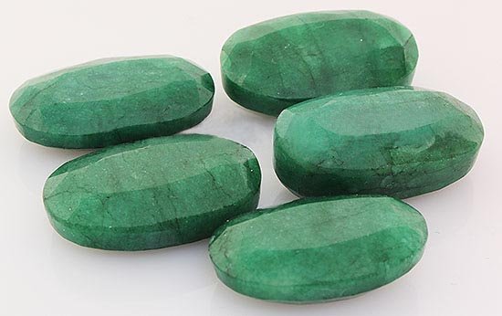 241.10ctw Faceted Loose Emerald Beryl Gemstone Lot of 5: 241.10ctw Faceted Loose Emerald Beryl Gemstone Lot of 5 **|**|** Mix Sizes Oval Shape Faceted Emerald Beryl Loose Gemstone ; MSRP: $2000