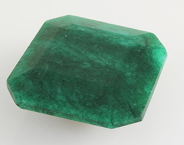Emerald 124.68ctw Loose Gemstone 33x33x15mm SquareCut: Emerald 124.68ctw Loose Gemstone 33x33x15mm SquareCut **|**|** Natural Emerald Beryl Loose Gemstone Square Shape ; MSRP: $400