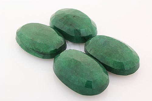 165.00ctw Faceted Loose Emerald Beryl Gemstone Lot of 4: 165.00ctw Faceted Loose Emerald Beryl Gemstone Lot of 4 **|**|** Mix Sizes Oval Shape Faceted Emerald Beryl Loose Gemstone ; MSRP: $1400