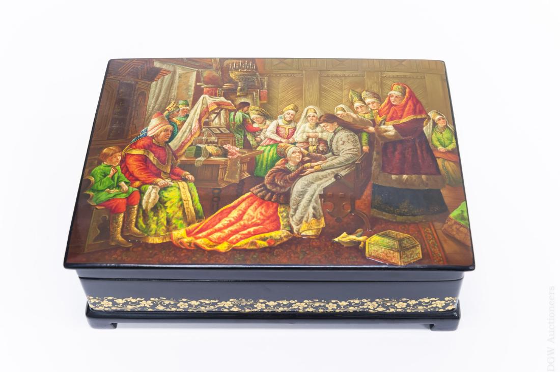 Nalimov Fedoskino Russian Lacquer Box. (1 of 10)
