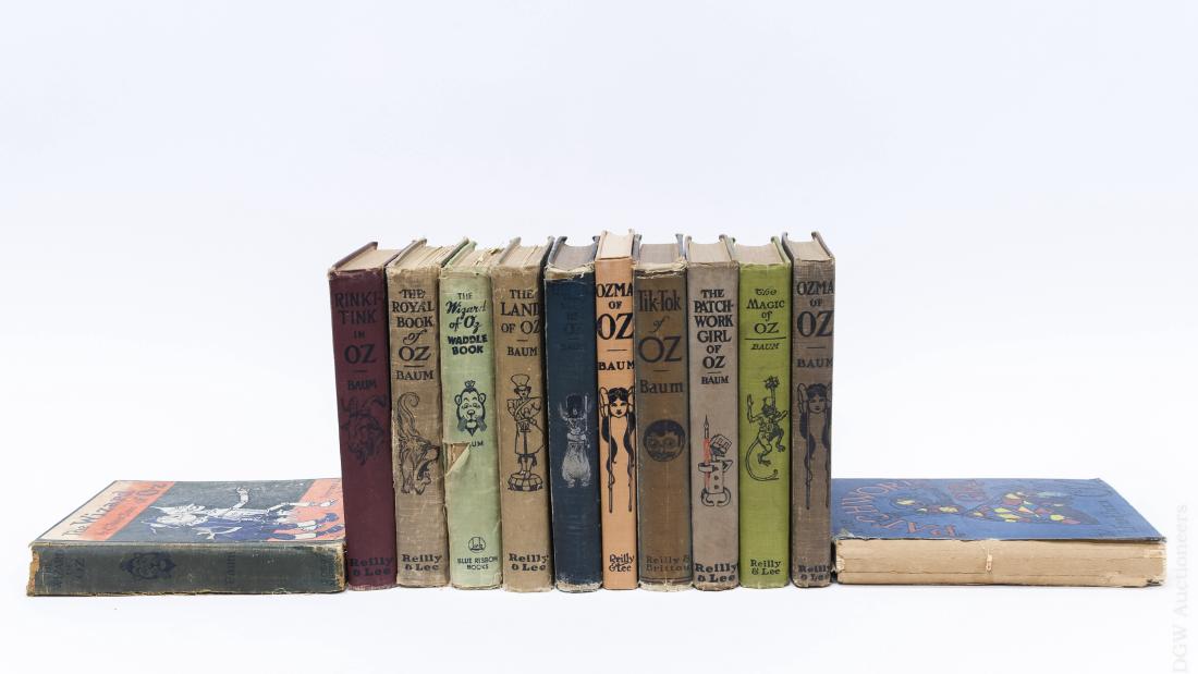 (12) Frank L. Baum Oz Series Books. (1 of 10)