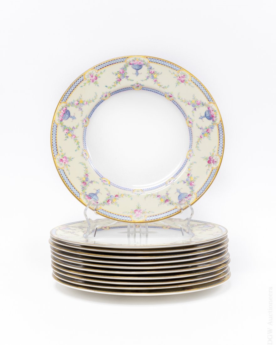 (11) Royal Worcester "Rosemary" Dinner Plates. (1 of 6)