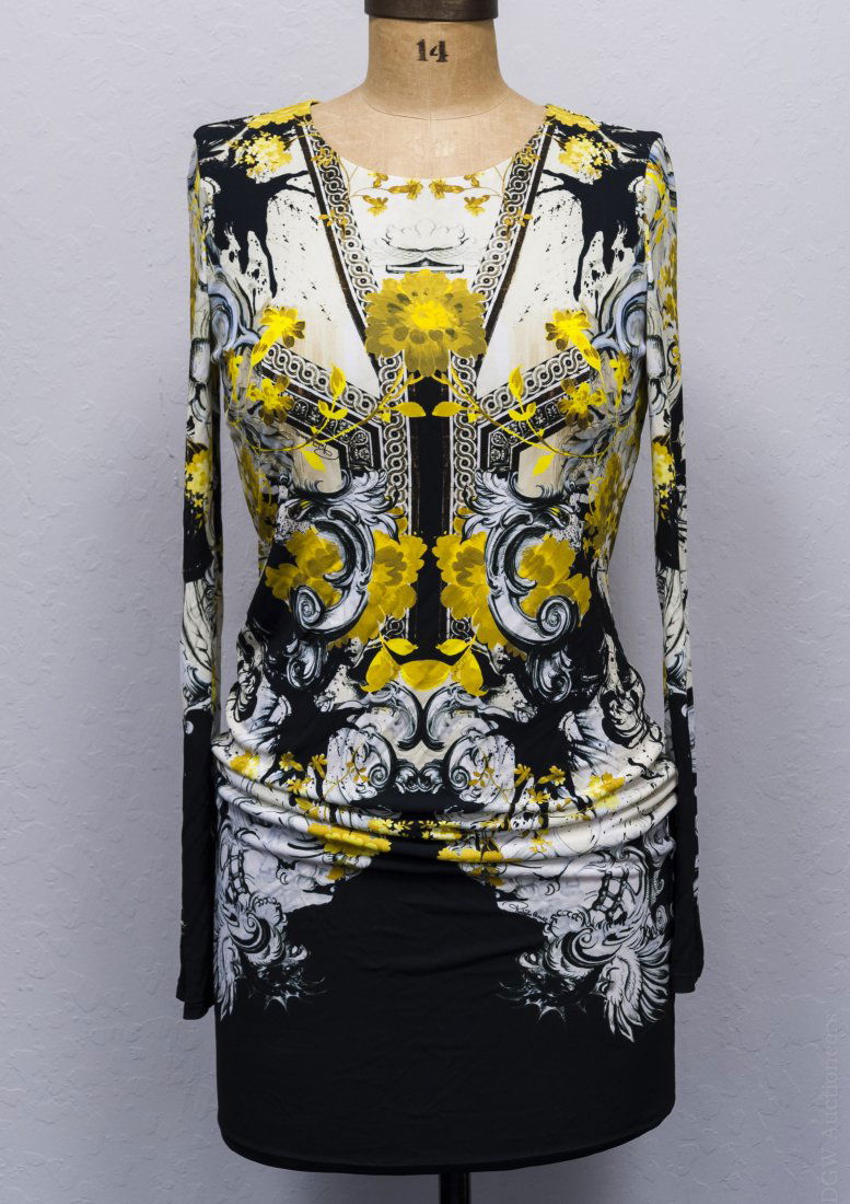 Roberto Cavalli Pencil Dress.: Roberto Cavalli pencil dress. Made in Italy. Long sleeve dress, yellow and white Wedgwood print. Size 44. Viscosa with hologram label.