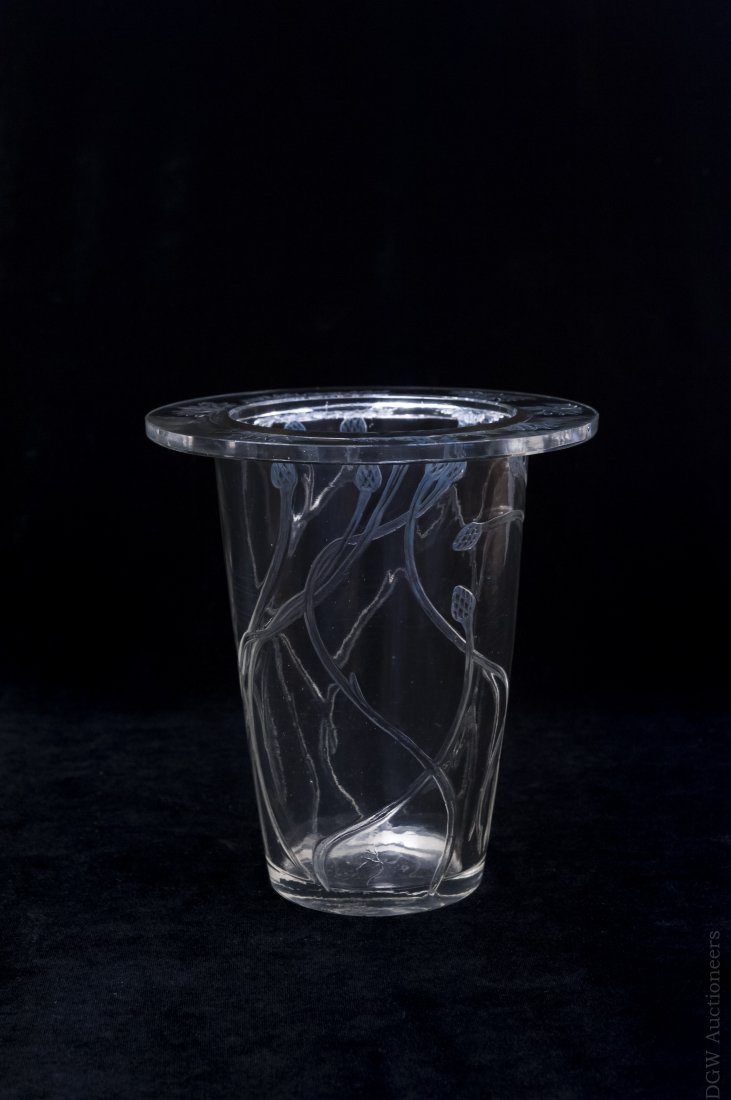 Rene Lalique Etched Crystal Vase. (1 of 8)