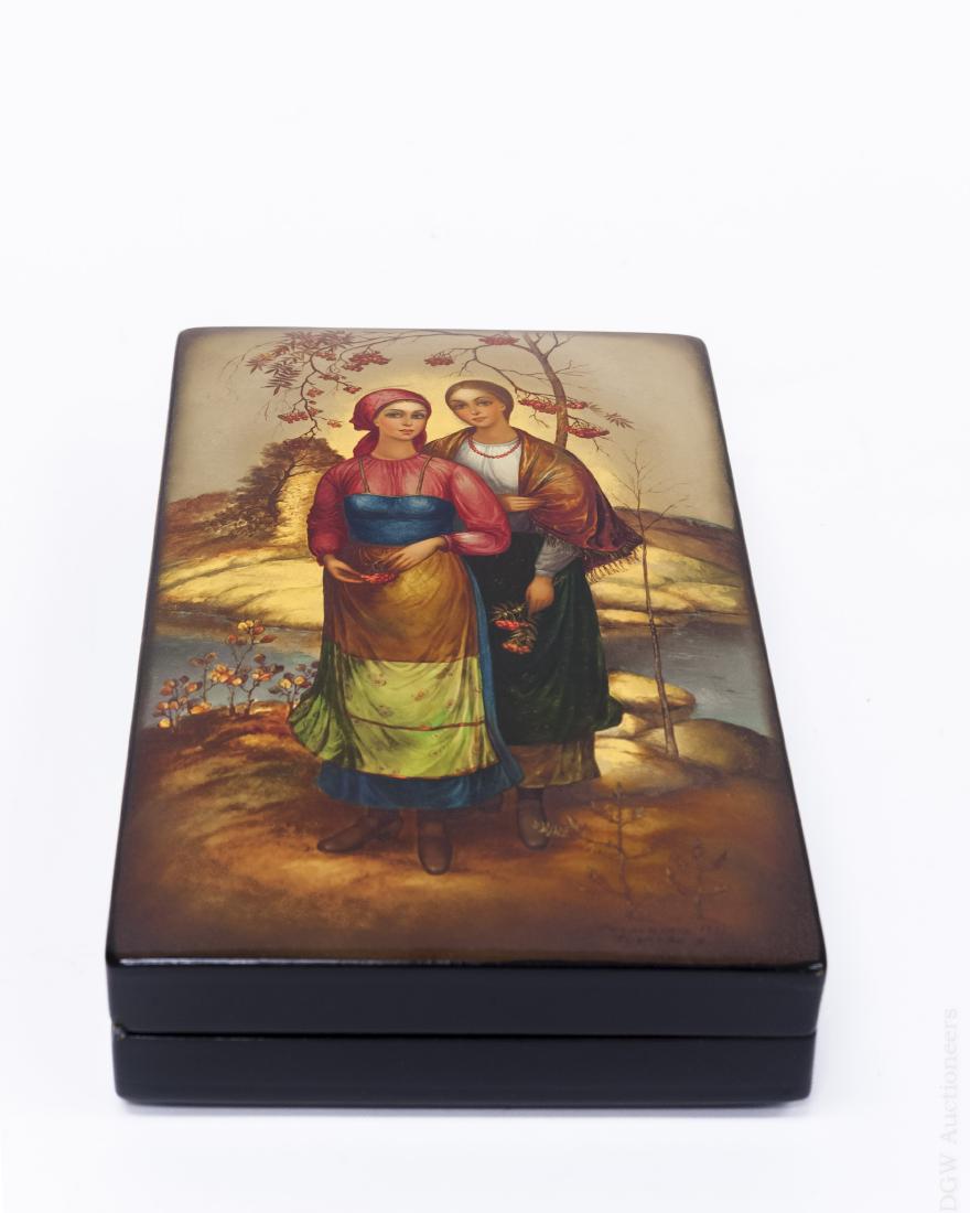 Tidkova Fedoskino Russian Lacquer Box. (1 of 6)