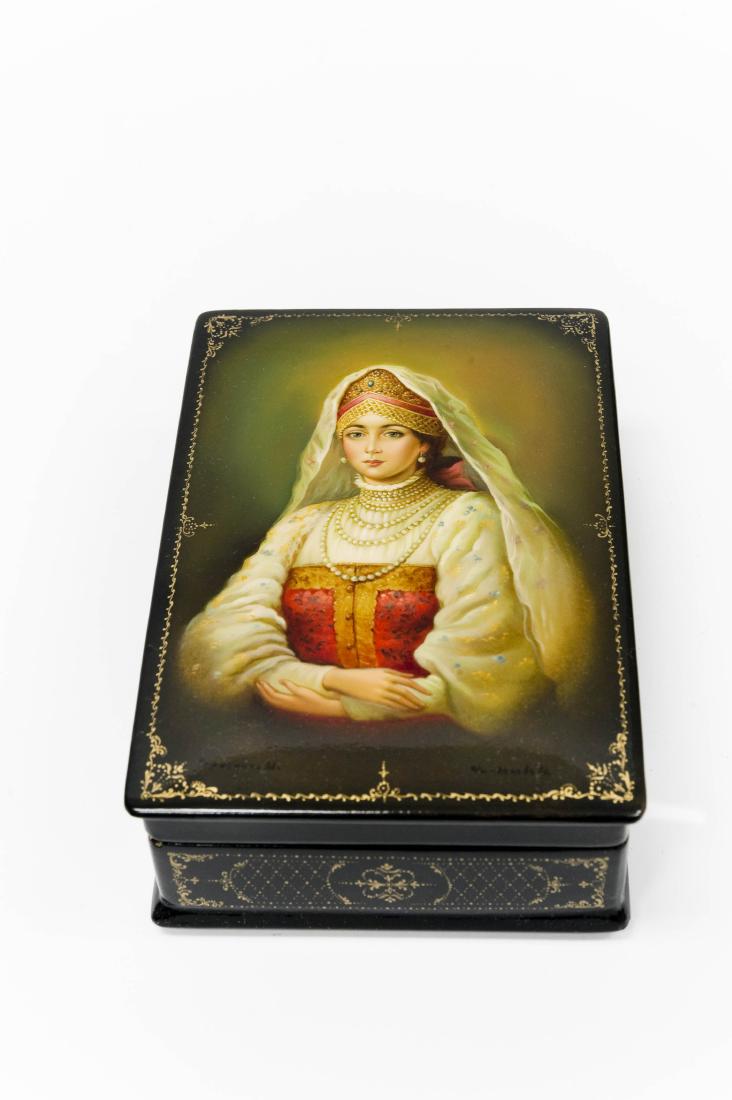 Chikvasova Fedoskino Russian Lacquer Box. (1 of 6)