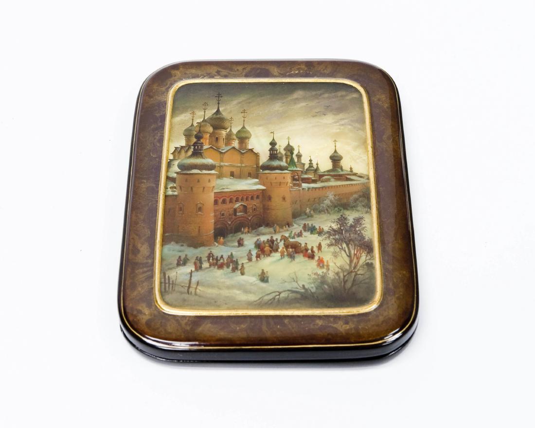 Anatoly Kuznetsov Fedoskino Lacquer Box. (1 of 5)