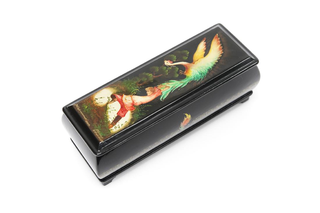 Ivoilova Fedoskino Russian Lacquer Box. (1 of 7)