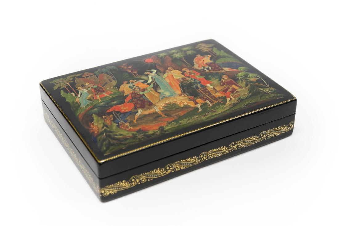 Kuznetzov Palekh Russian Lacquer Box. (1 of 6)