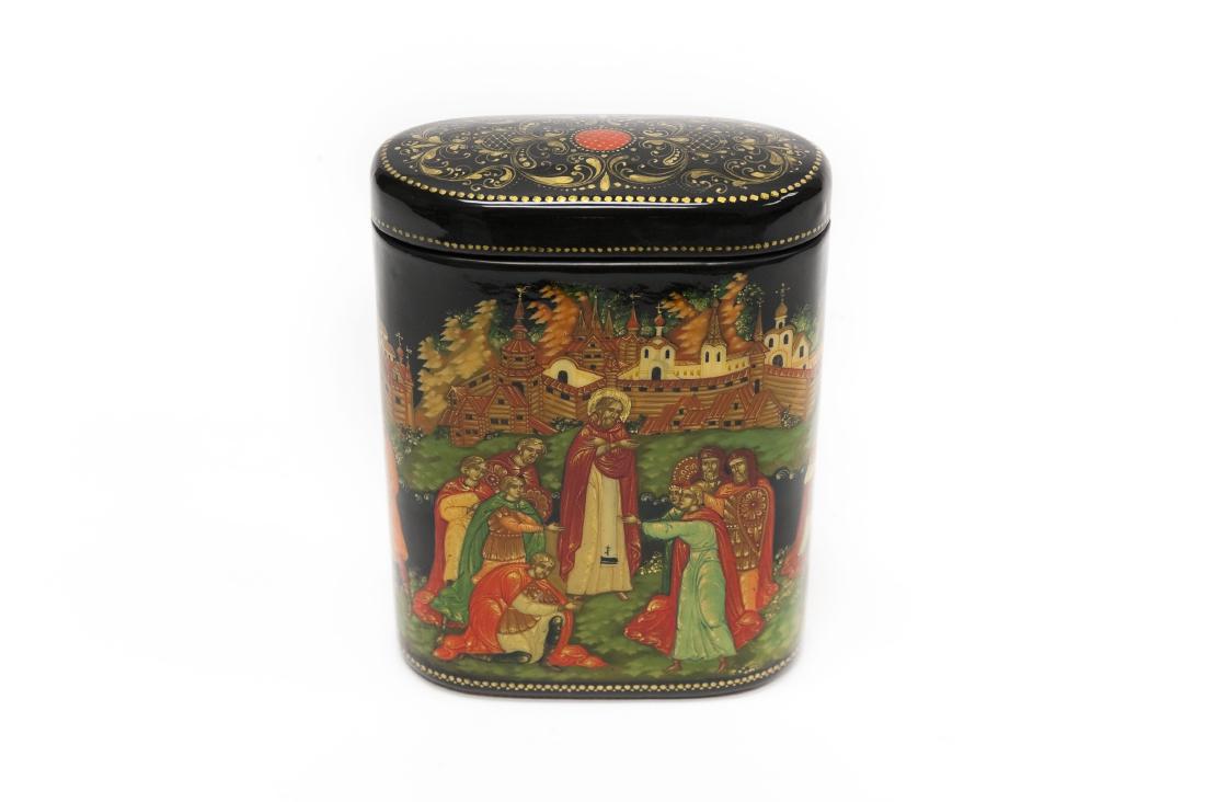 Vanyashov Palekh Russian Lacquer Box. (1 of 4)