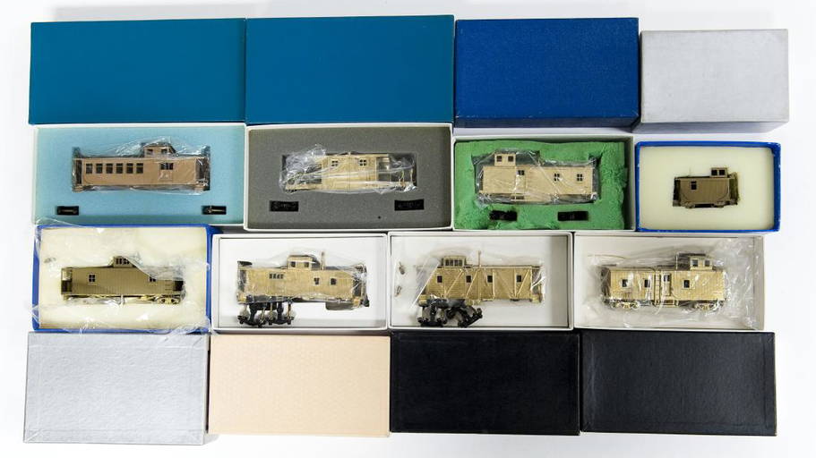 (8) Ho & Hon3 Brass Model Train Carriages.