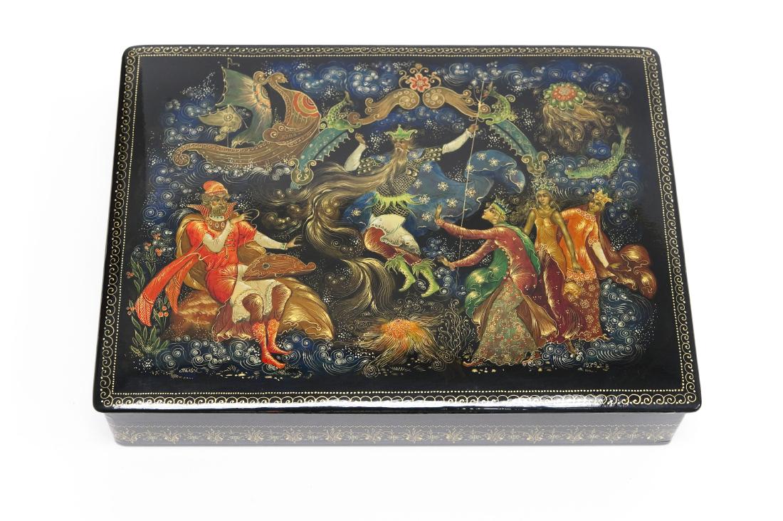 Palekh Russian Lacquer Box. (1 of 5)