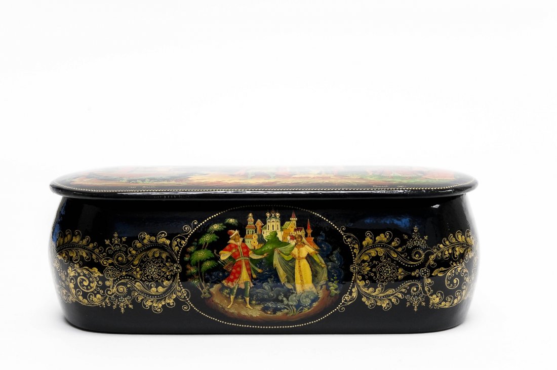 Krylov Palekh Russian Lacquer Box. (1 of 9)