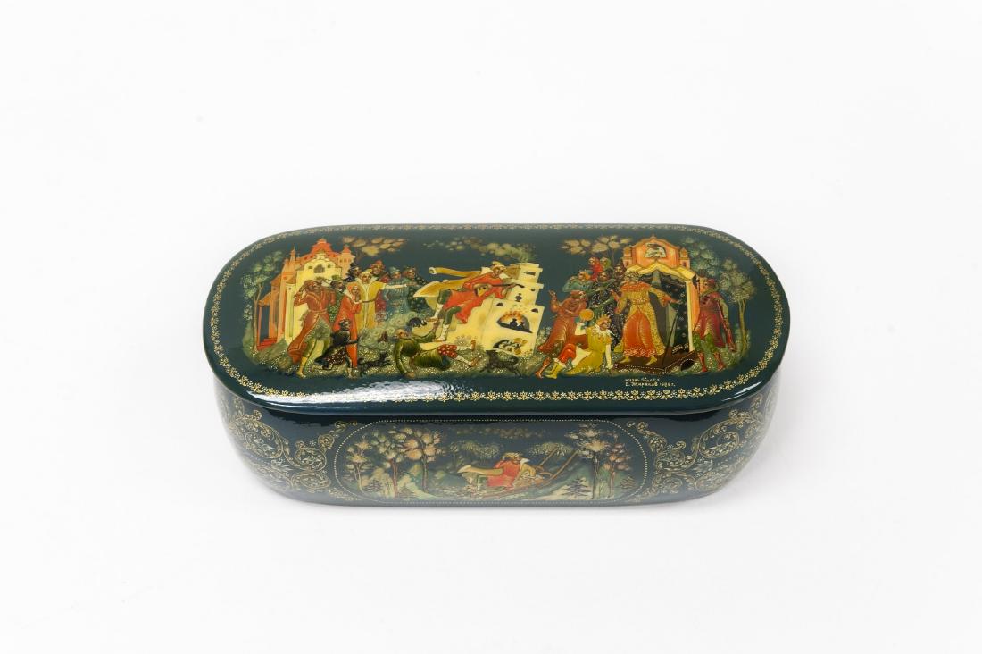E. Zhiryakov Palekh Russian Lacquer Box. (1 of 14)