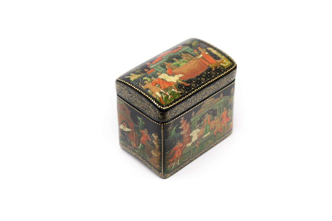 Z. Urilova Palekh Russian Lacquer Miniature Box. (1 of 11)