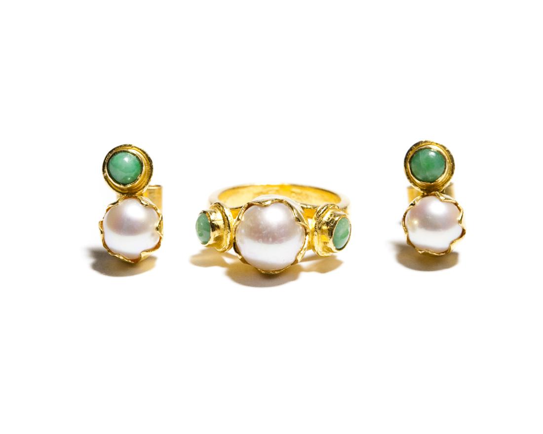 Chinese Gold, Jade And Pearl Ring & Earrings. (1 of 6)