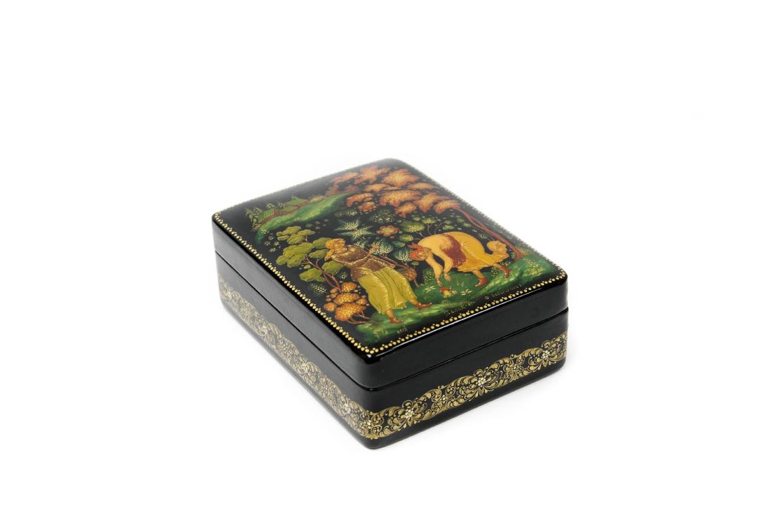 Zavarikina Palekh Russian lacquer Box. (1 of 8)