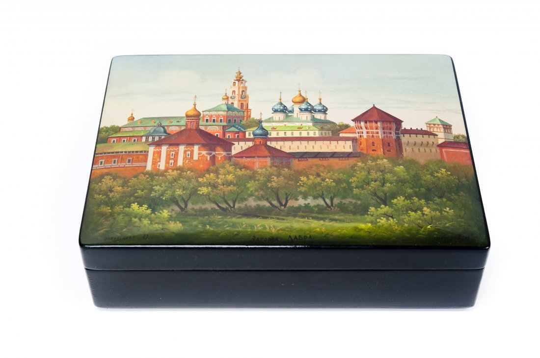 Fedorov Fedoskino Russian Lacquer Box. (1 of 7)