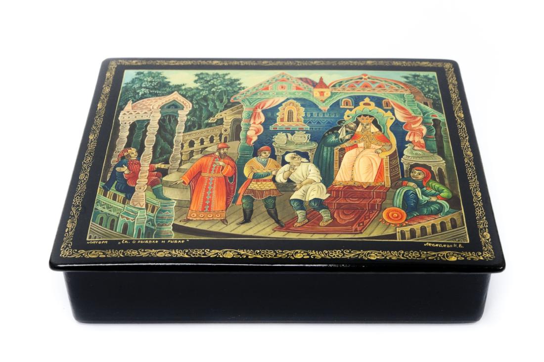 Lebedeva Mstera Russian Lacquer Box. (1 of 7)