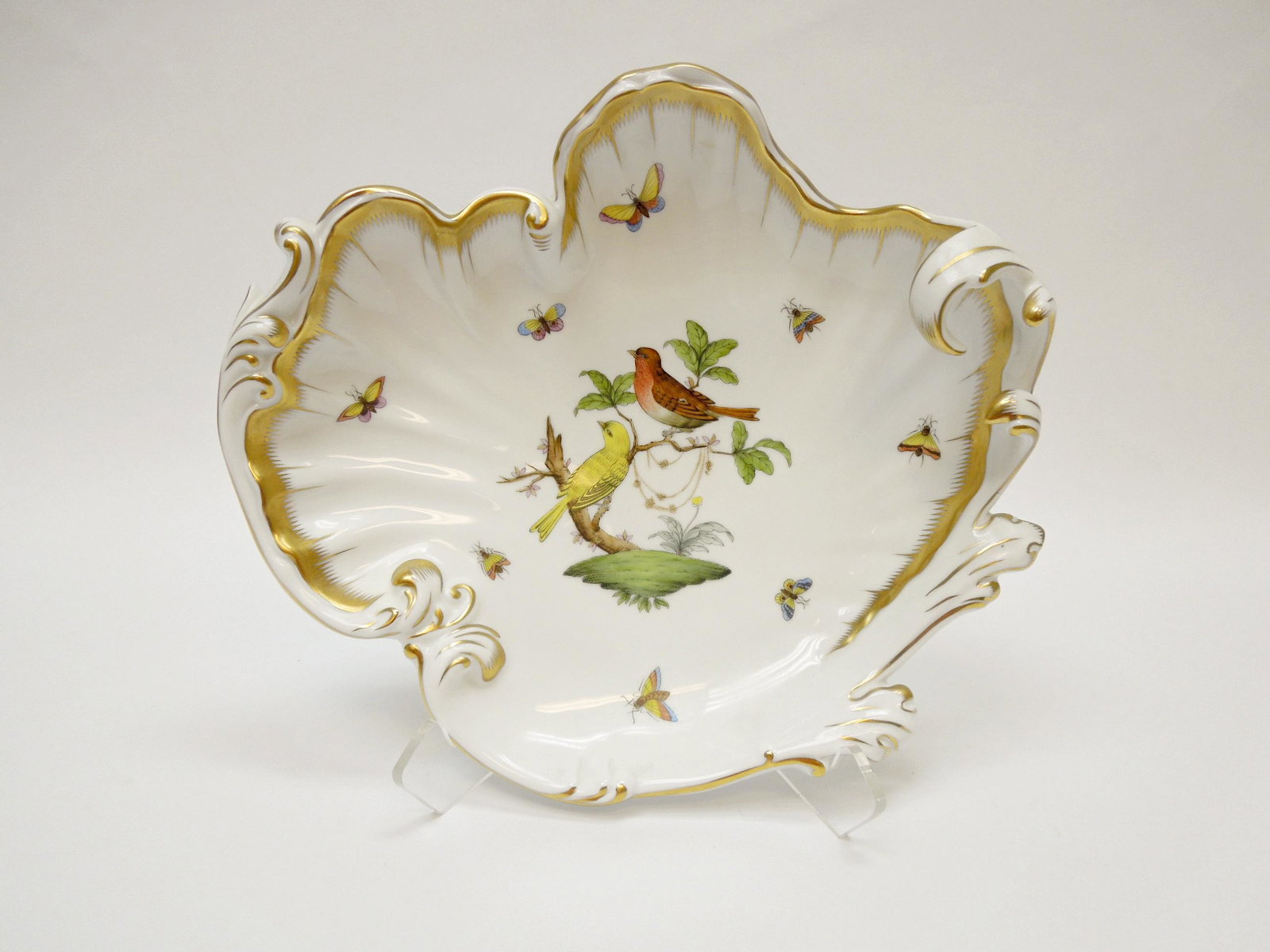 Herend Rothschild Bird Rococo Dish.: Herend Rothschild Bird Rococo dish. (7513 / RO). (12" x 10").