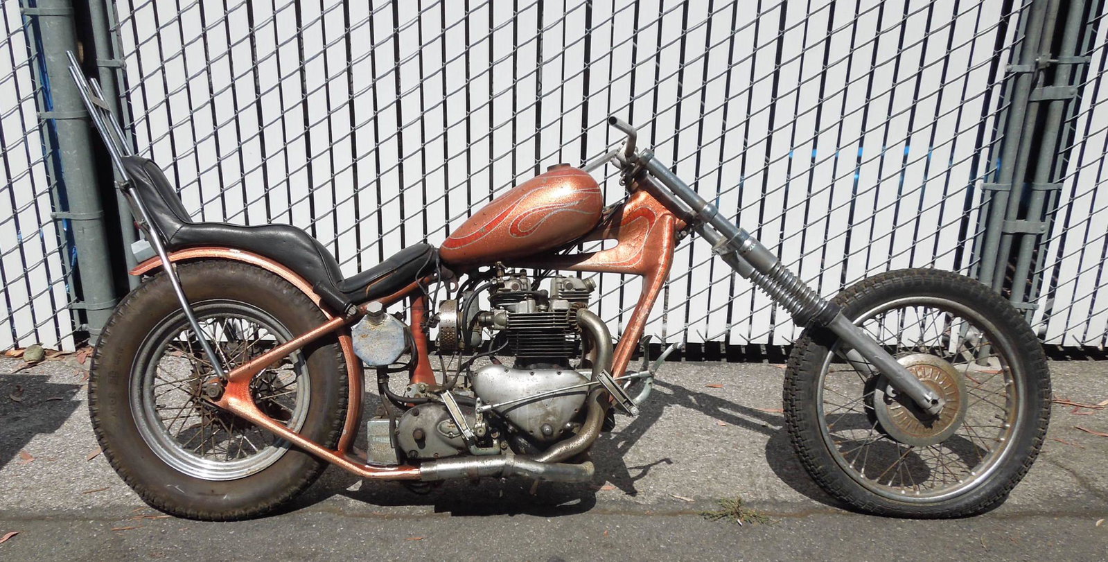 1960s / 70s Triumph "Chopped" Thunderbird.: 1960s / 1970s Triumph Thunderbird "chopped" motorcycle - Incomplete. Engine# 6T 64933 Frame# D15830.
