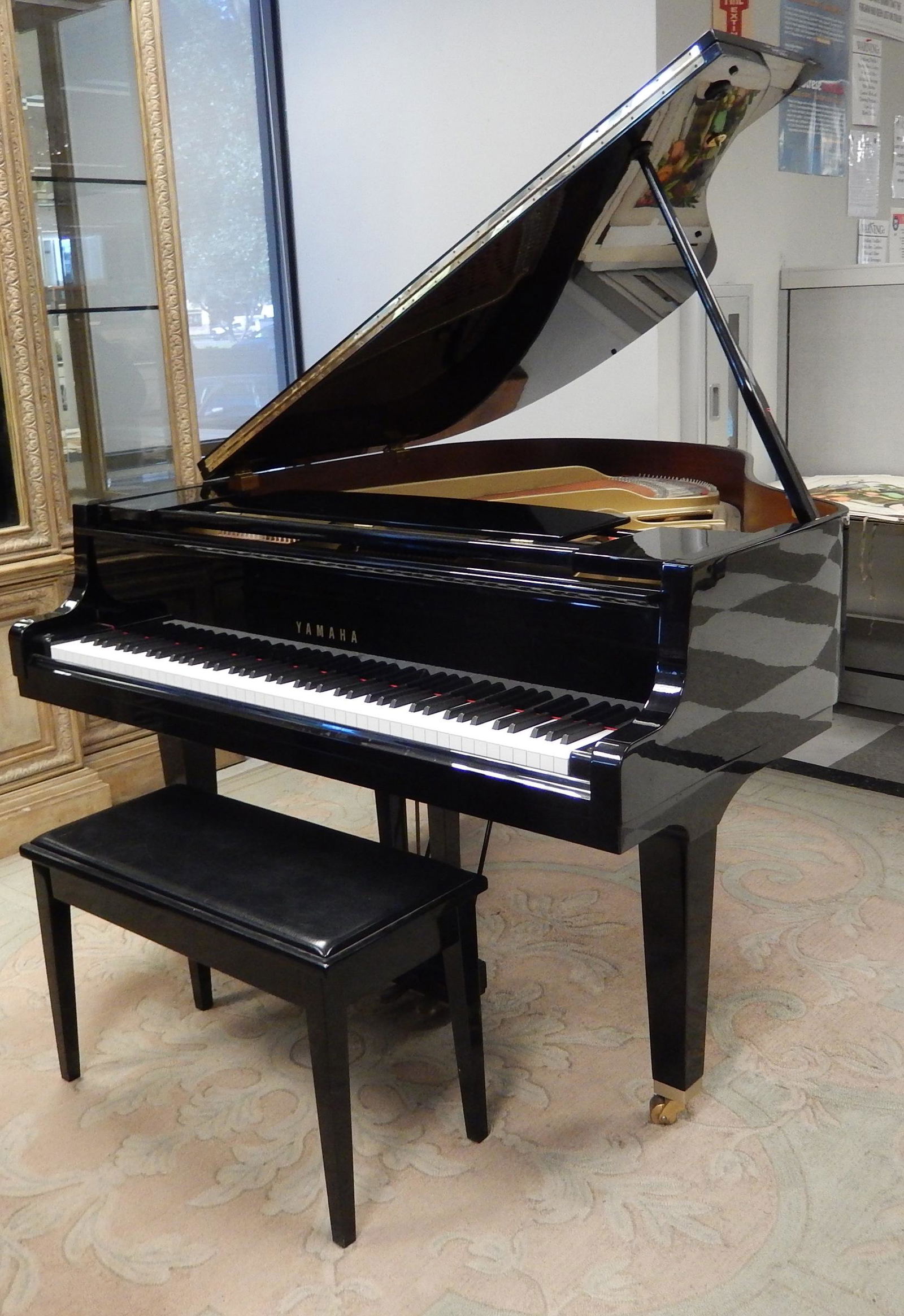 Yamaha Model Gh1b Baby Grand Piano