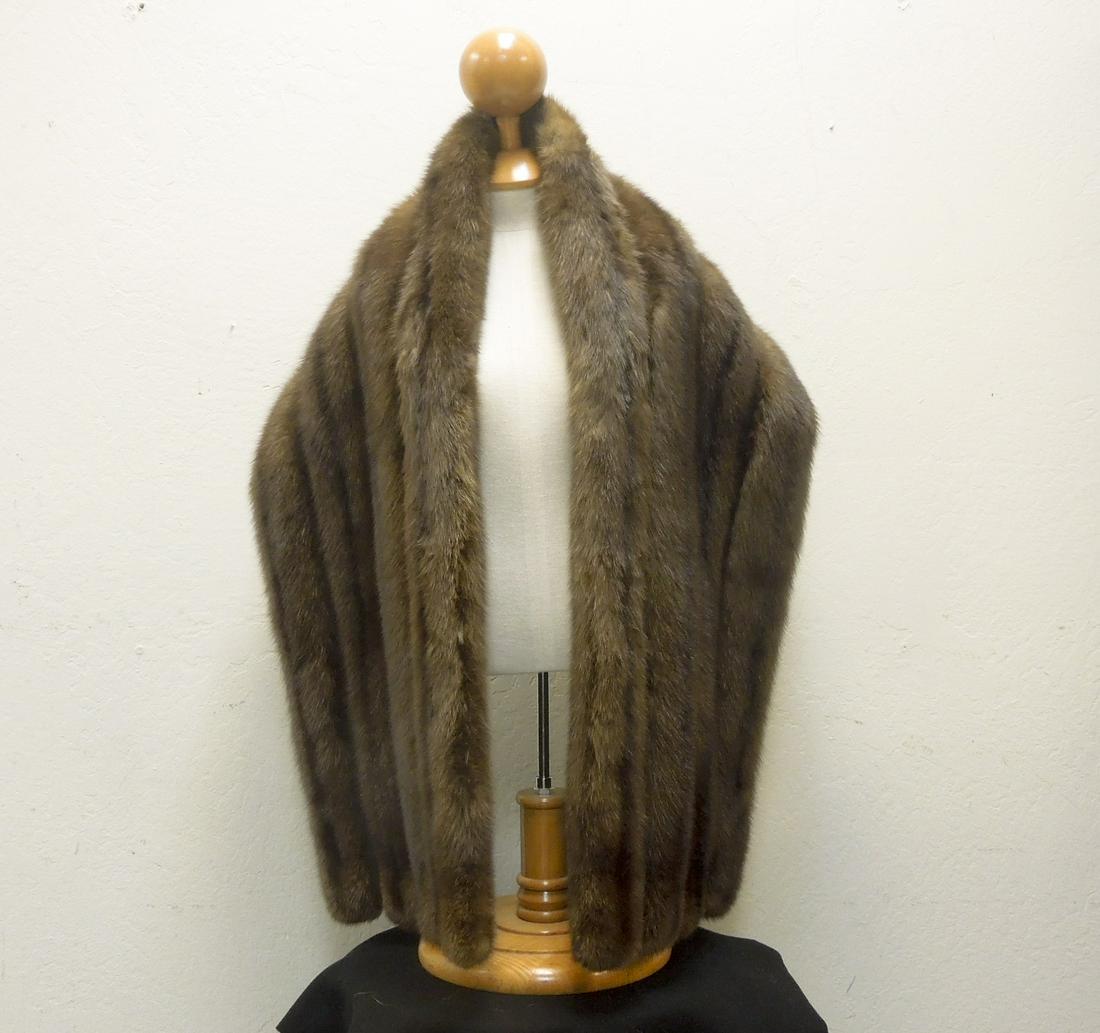 Ladies' Vintage Mink Fur Wrap.: Ladies' vintage mink fur wrap. 80" x 17".