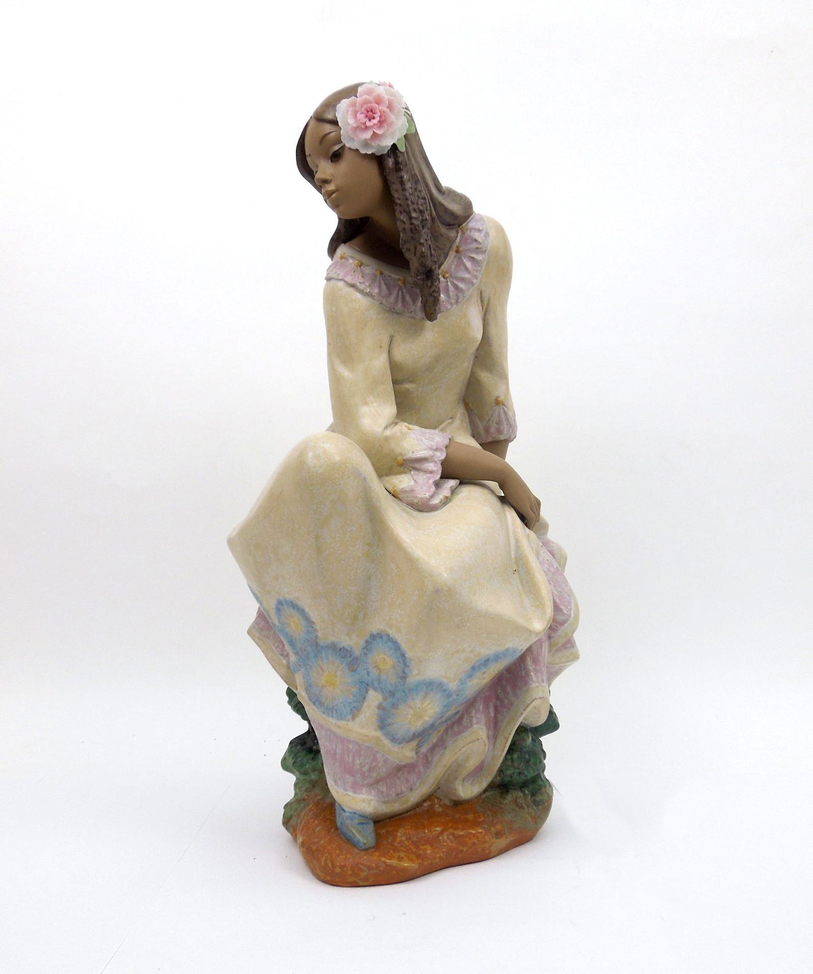 Lladro Porcelain Figure, Spring Inspiration. (1 of 6)