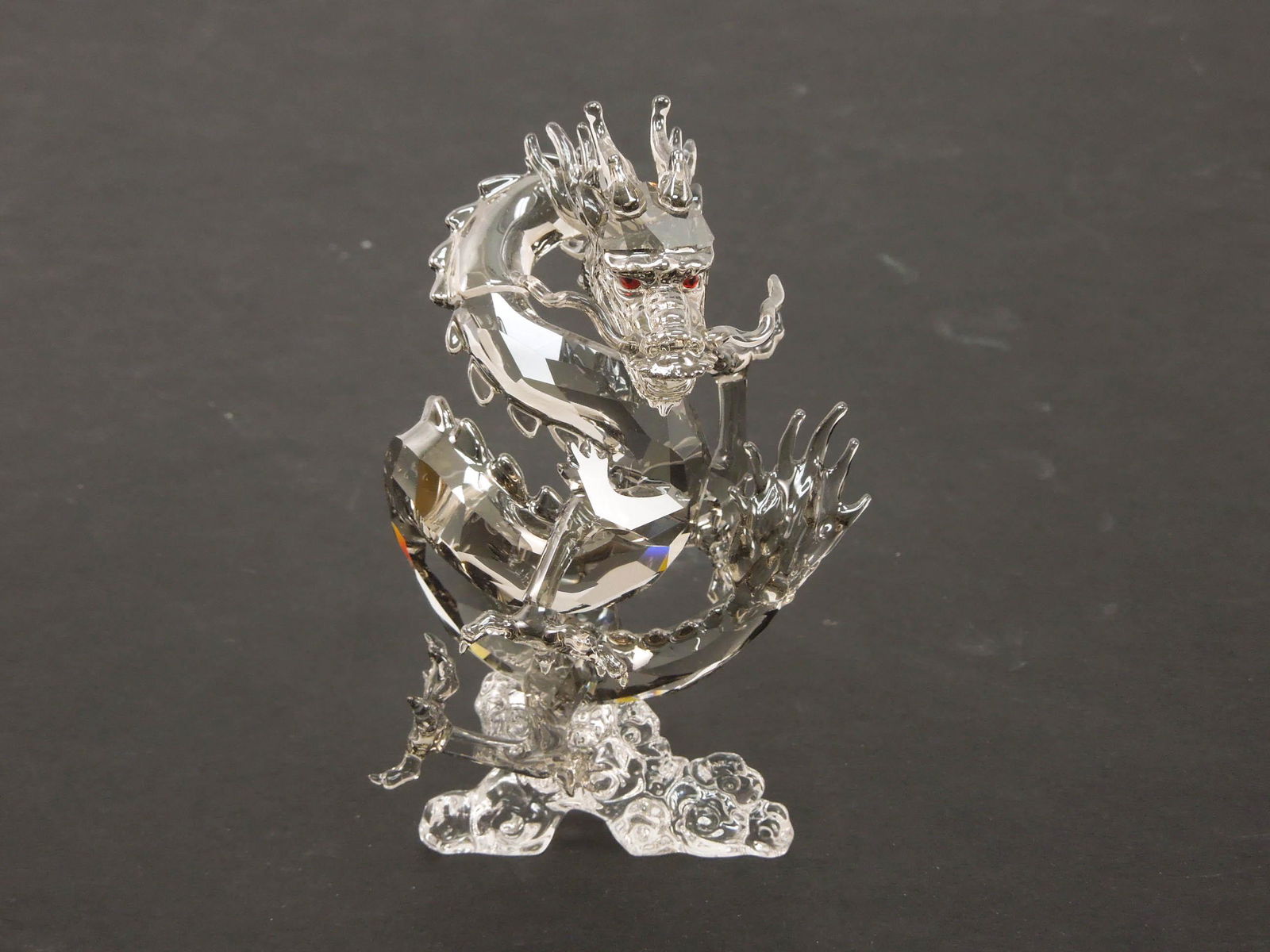 Swarovski Crystal Oriental Dragon Figure. (1 of 1)