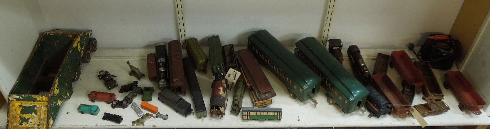 Group of Vintage Model Railroad Toys. (1 of 1)