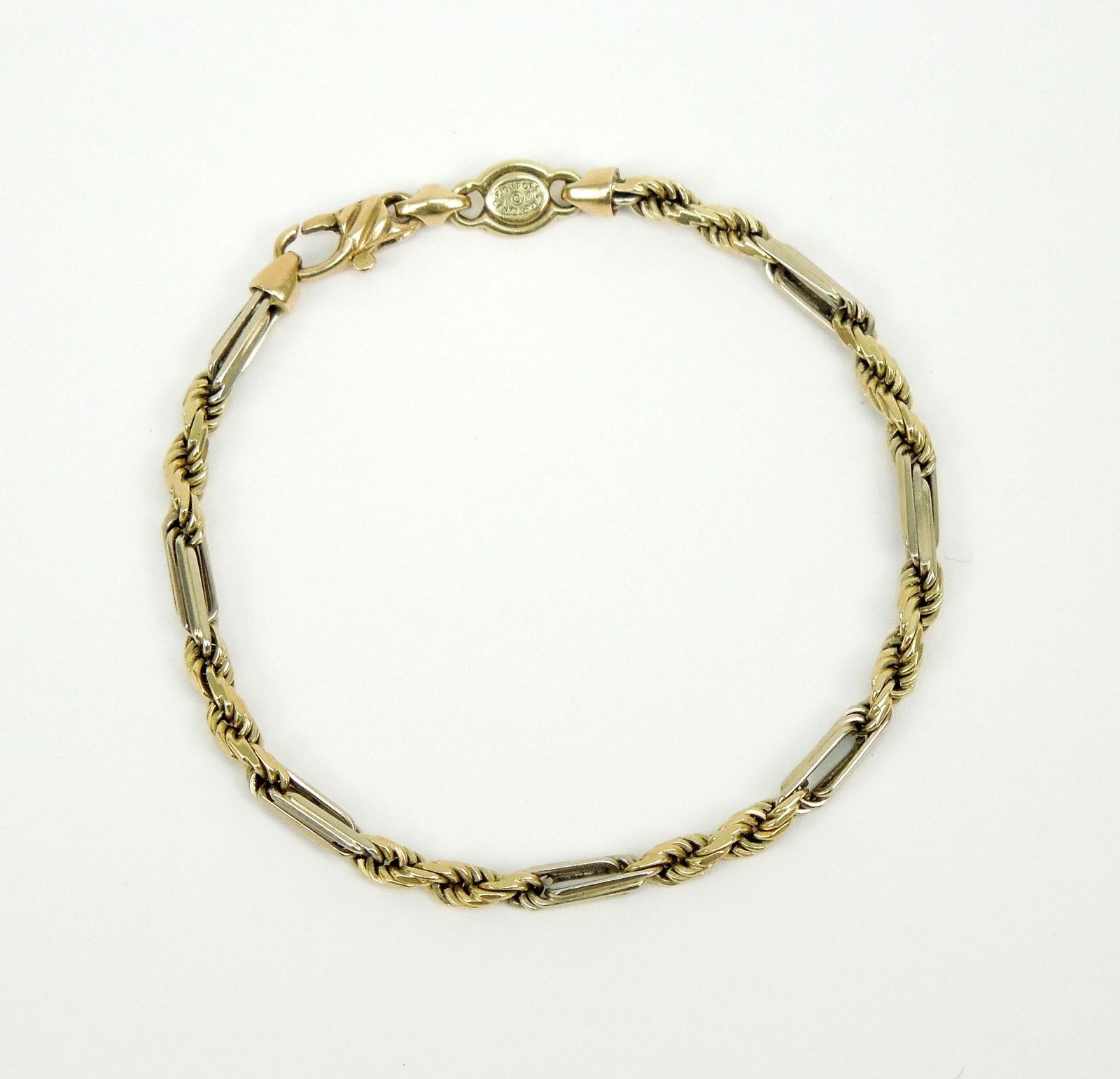 14K Yellow Gold Rope Link Bracelet. (1 of 2)