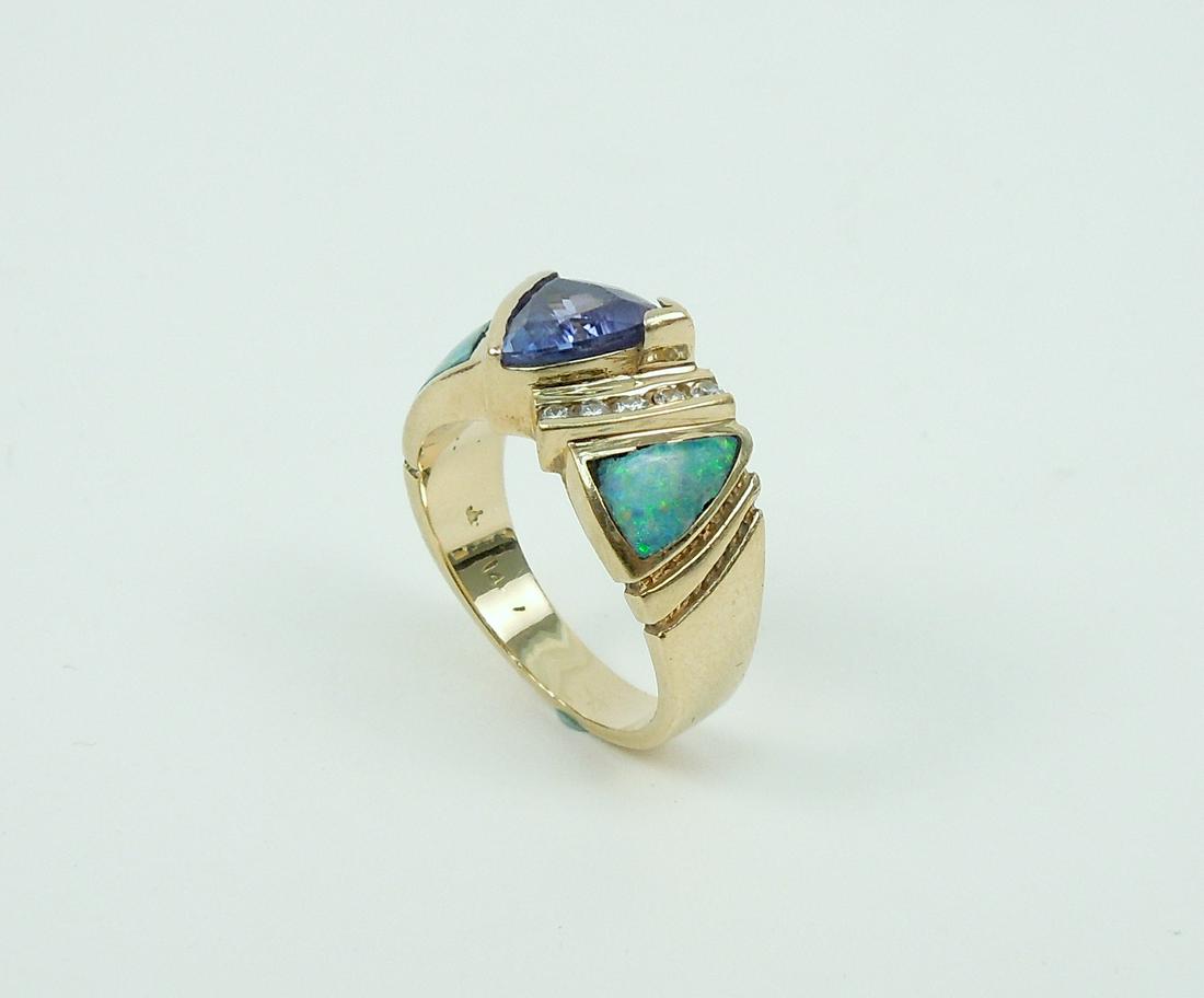 14K Yellow Gold and Amethyst Ring. (1 of 4)