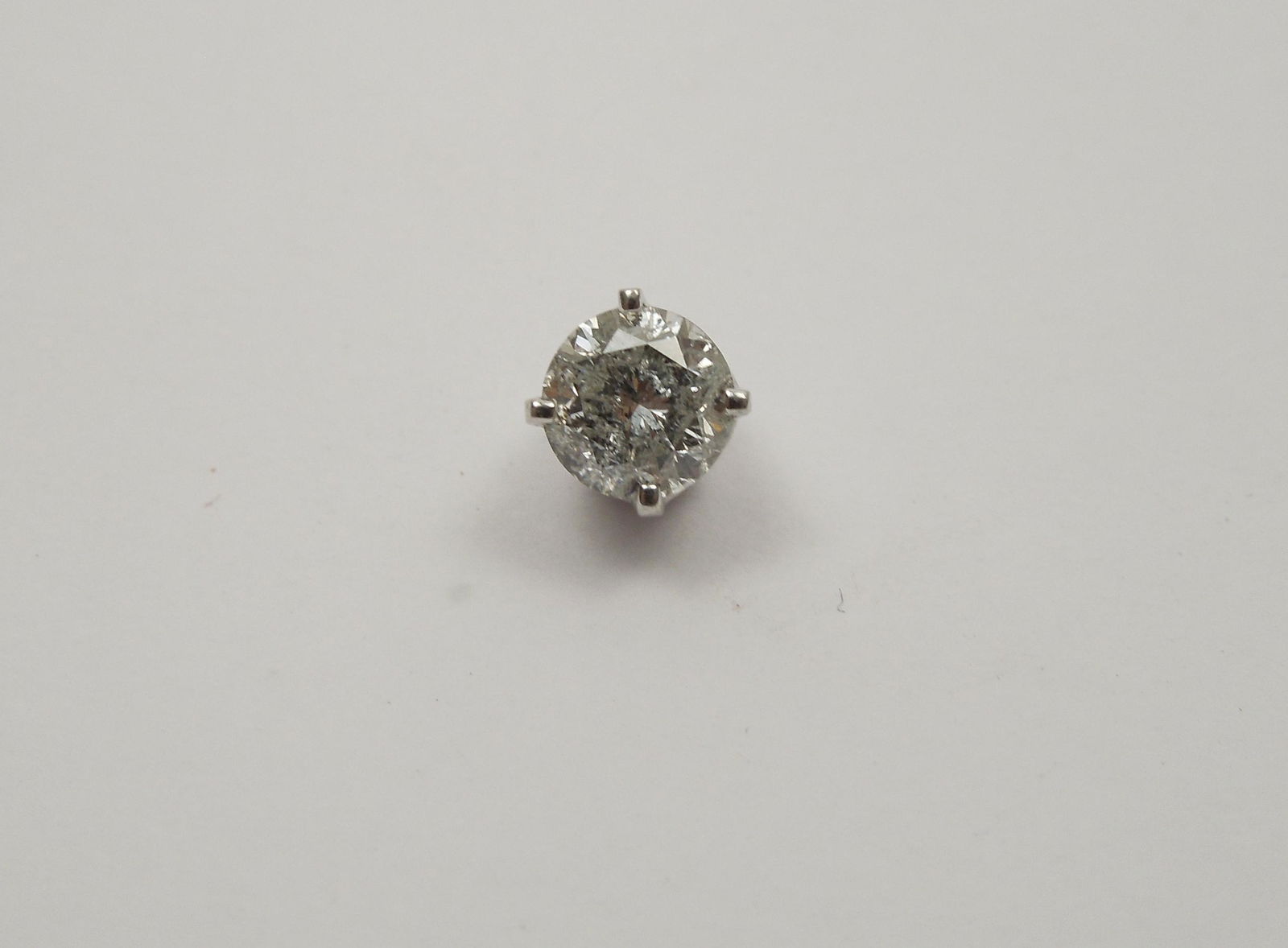 14K White Gold Diamond Stud Earring. (1 of 2)