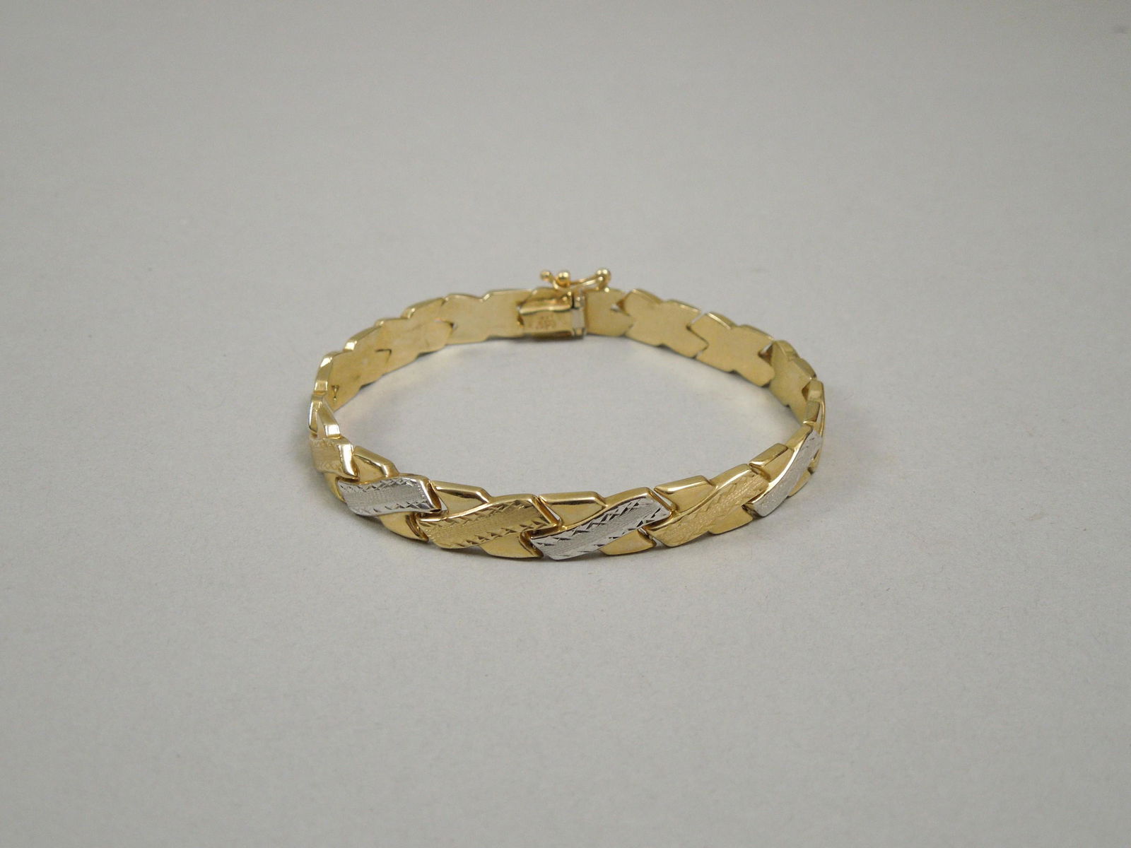 14K Yellow and White Gold Bracelet. (1 of 2)